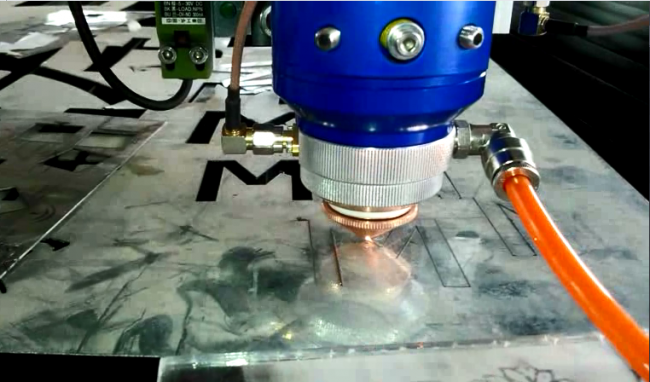 co2 laser metal and non metalcutting machine