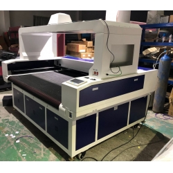 auto feeding co2 laser cutting machine 1810 with big ccd